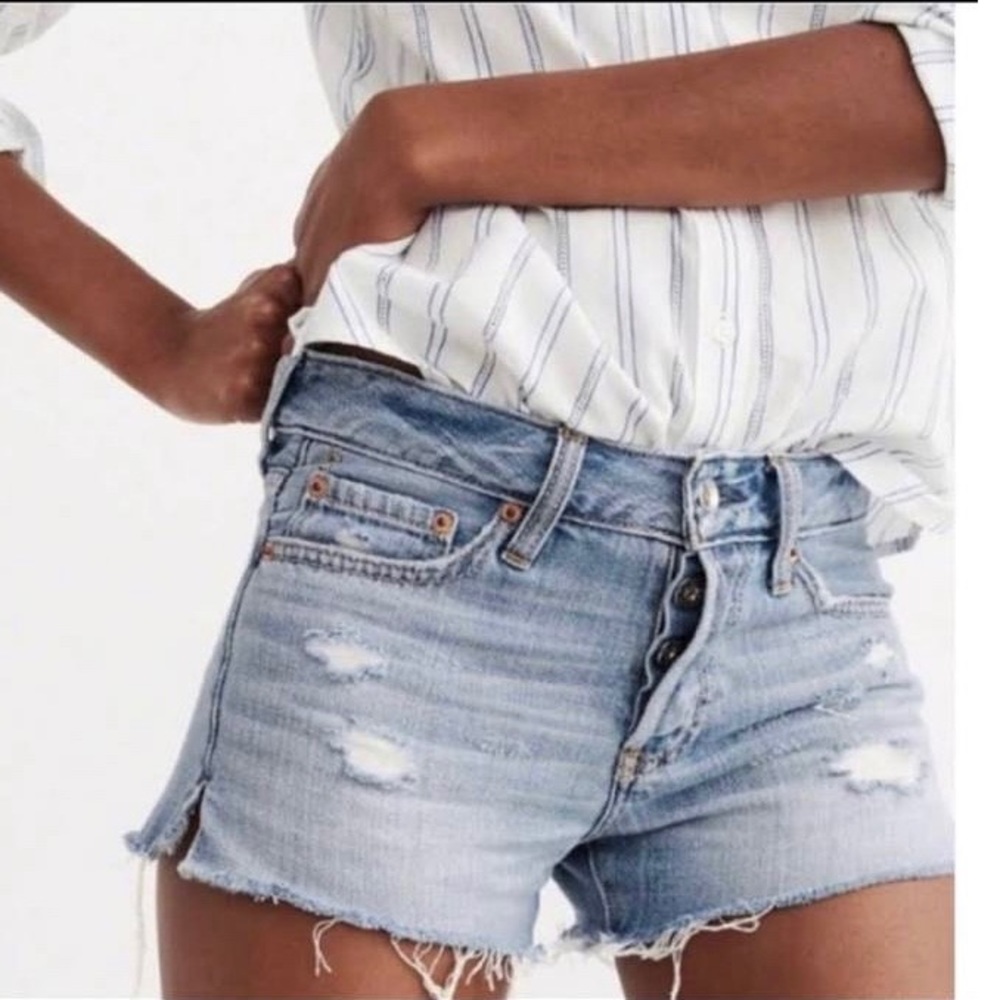 Abercrombie & Fitch boyfriend shorts